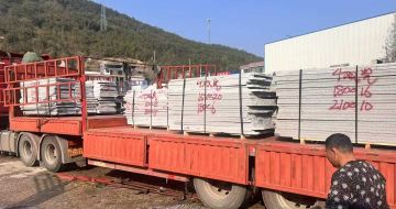 山西 芝麻灰花岗岩光面毛板出货日常