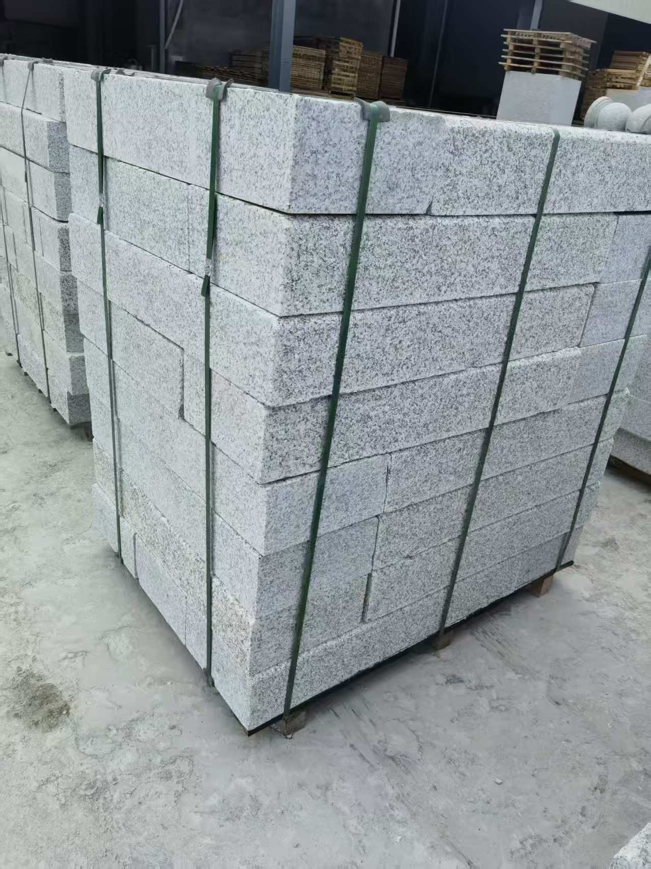 山西 芙蓉白火烧两面路沿石