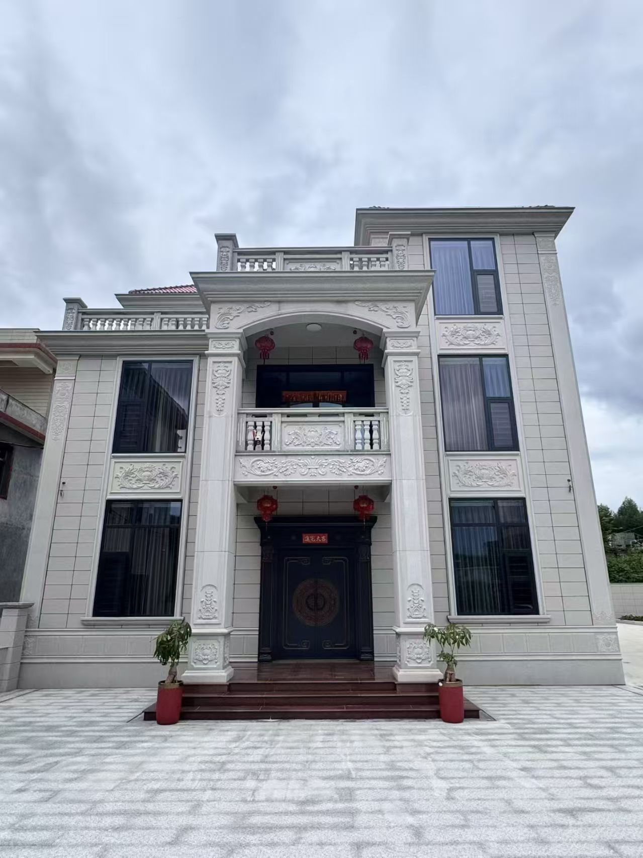 山西 芝麻白石材别墅干挂案例展示