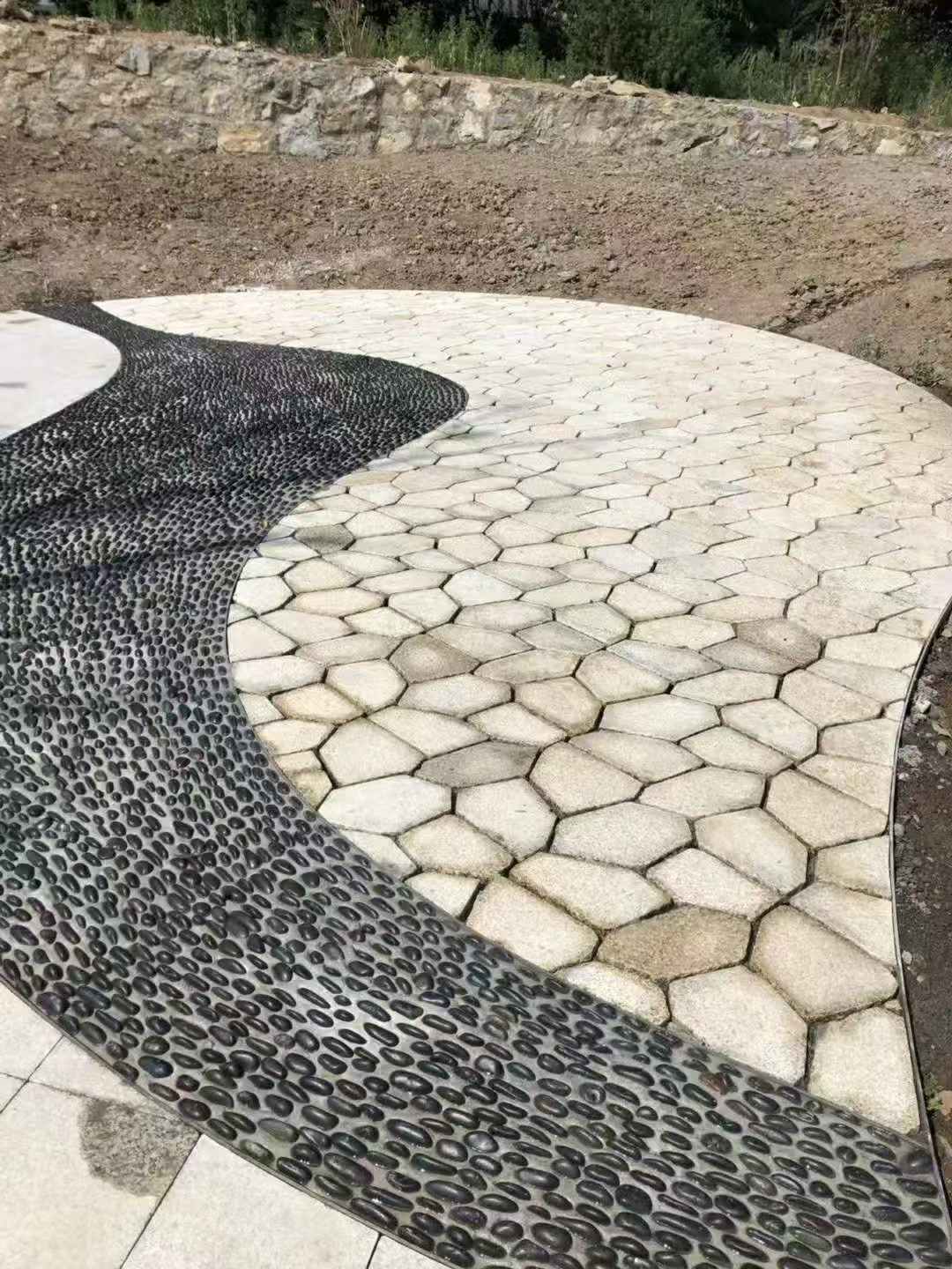 山西 黄金麻冰裂缝室外铺装效果完美展示