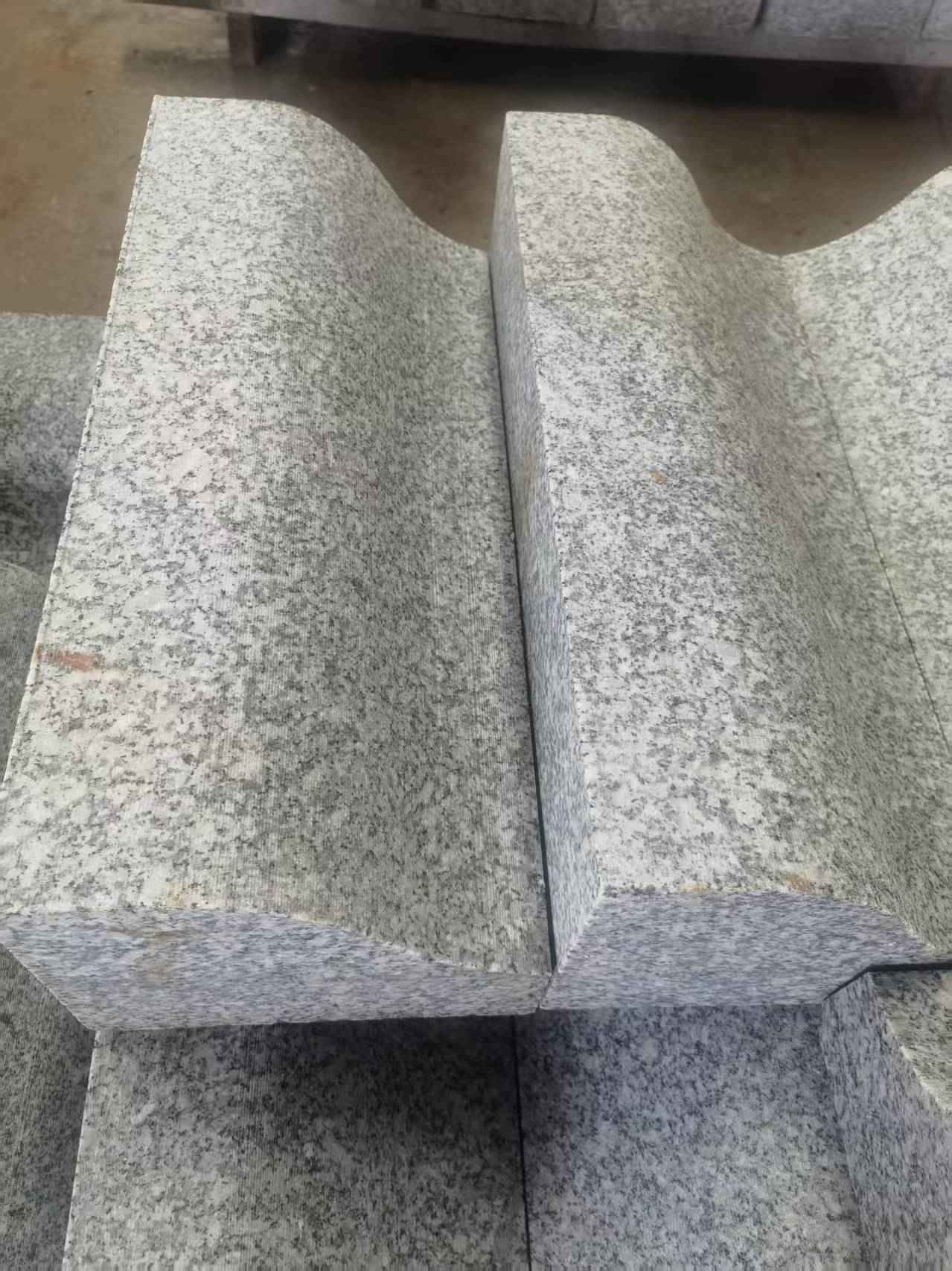 山西芙蓉白S型拉丝面路沿石